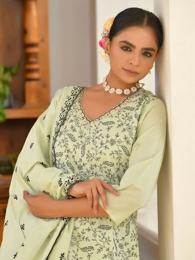Women Cotton Solid Embroidered Suit Set (Set of 5 Pc)