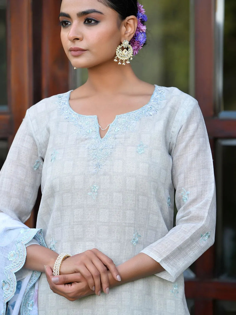 Women Grey Linen Suit  Set With Cutwork Dupatta (Set of 5 Pc)