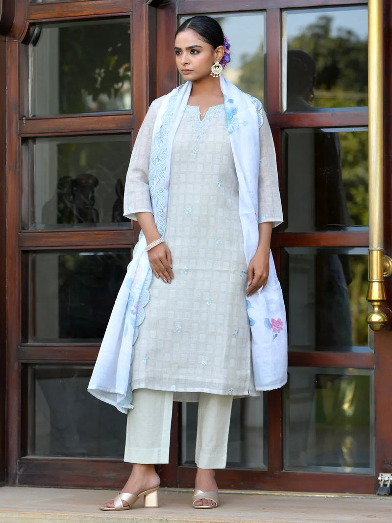 Women Grey Linen Suit  Set With Cutwork Dupatta (Set of 5 Pc)
