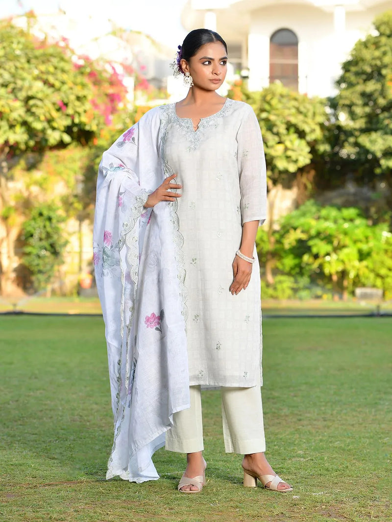 Women Grey Linen Suit  Set With Cutwork Dupatta (Set of 5 Pc)