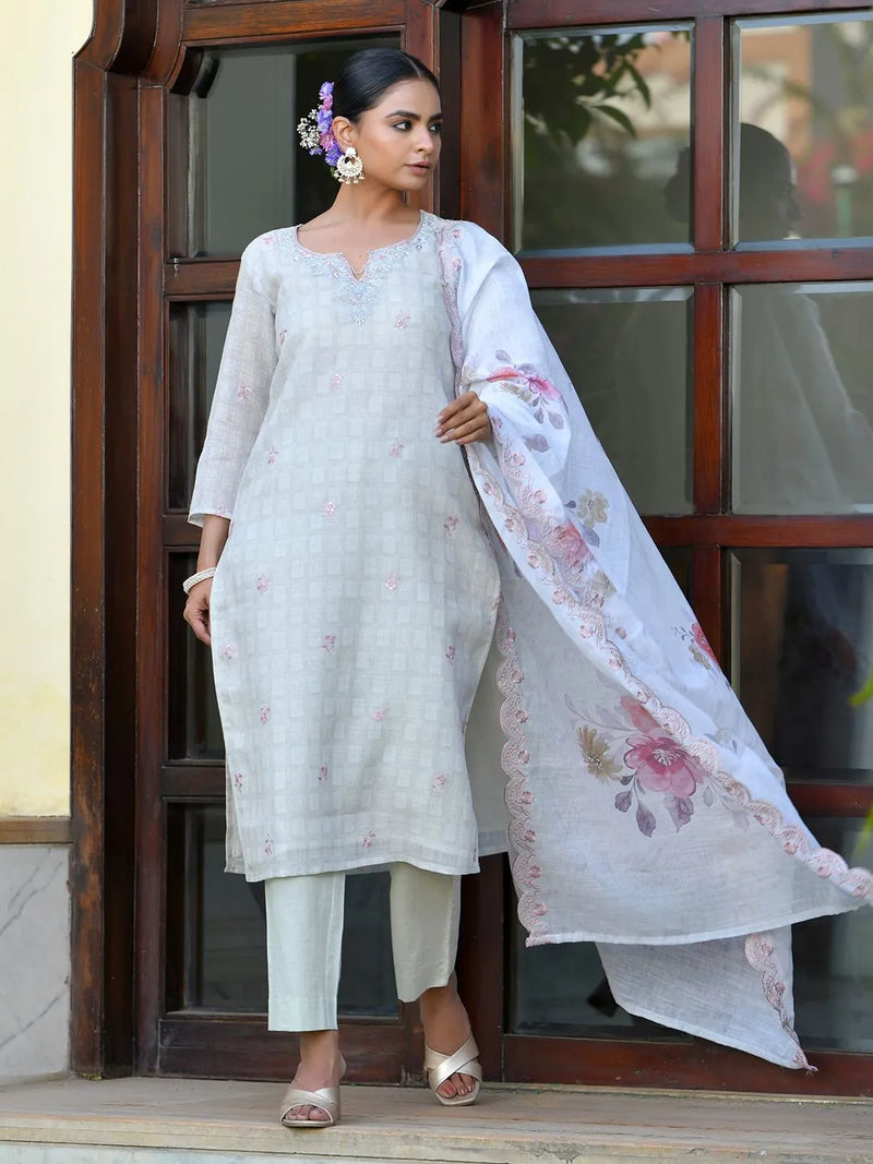 Women Grey Linen Suit  Set With Cutwork Dupatta (Set of 5 Pc)