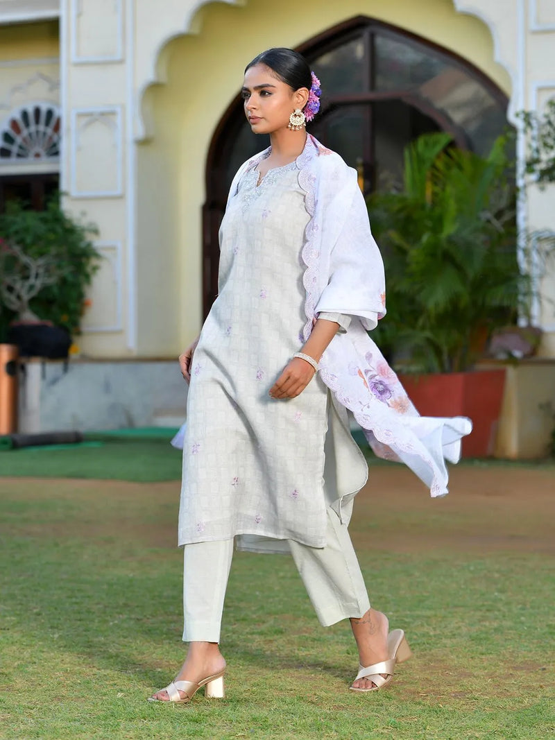 Women Grey Linen Suit  Set With Cutwork Dupatta (Set of 5 Pc)