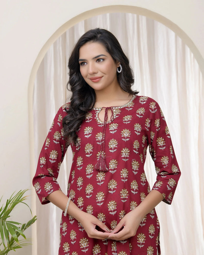 Women Maroon Cotton printed Straight Kurti (Set of 5 Pc)