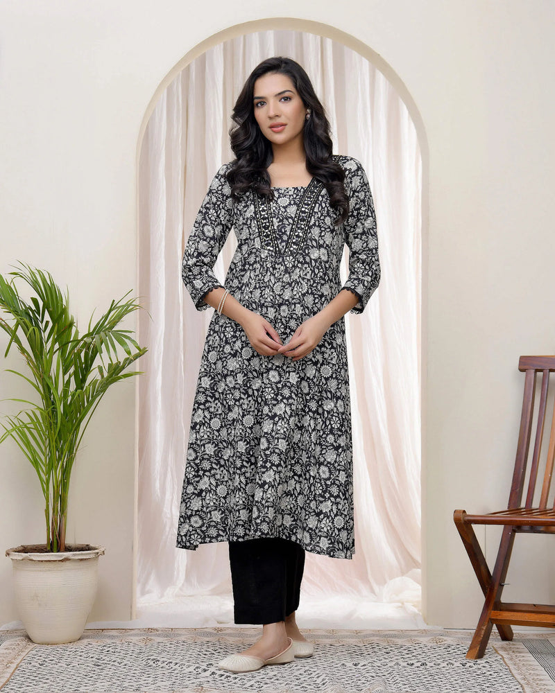 Black Floral Cotton Printed Gathered Kurti (Set of 5 Pc)