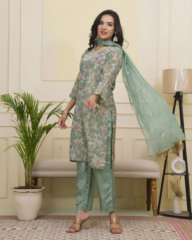 Women tissue shimmer kurta with silk pant & dupatta (Set of 5 Pc)
