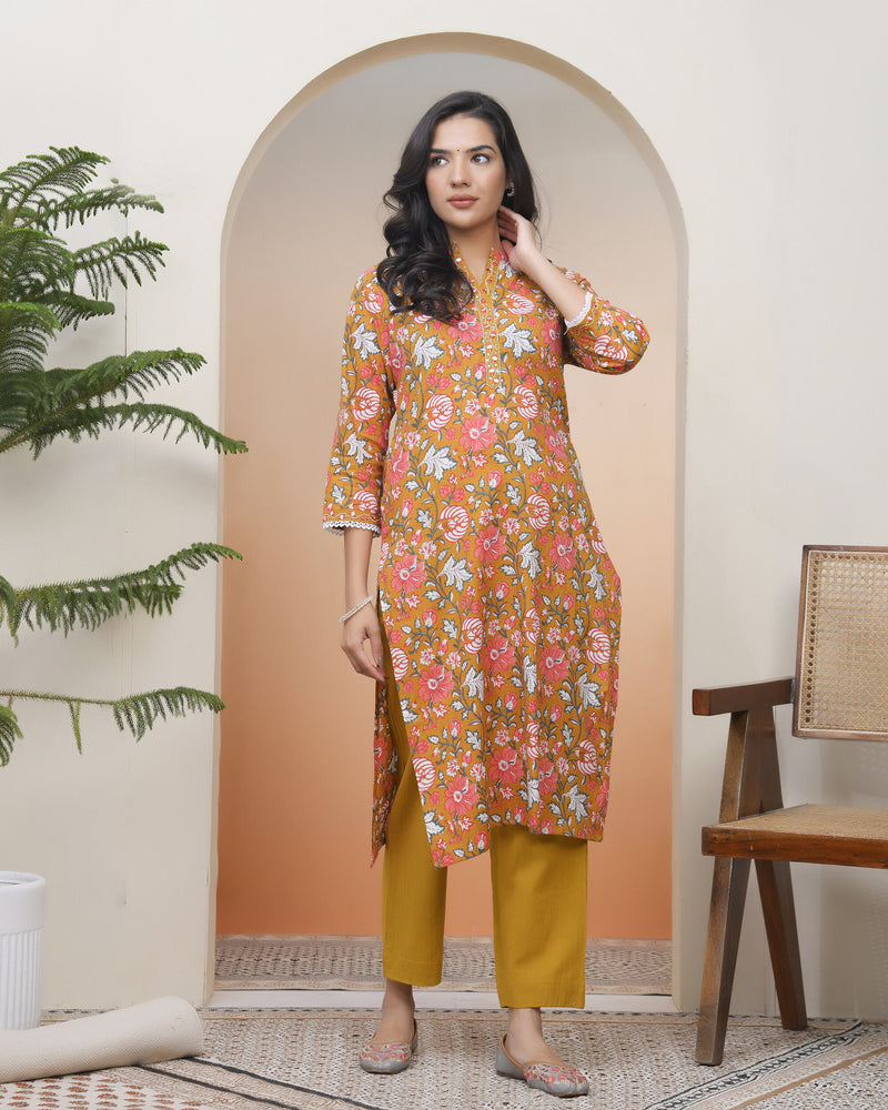 Vaasva Women Mustard Cotton Printed Straight Kurti With Pant (Set of 5 Pc)