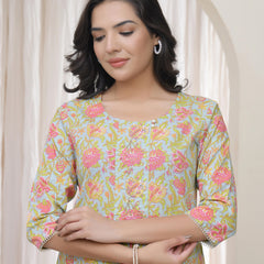 Vaasva Women Multi Cotton printed Straight Kurti with pant (Set of 5 Pc)