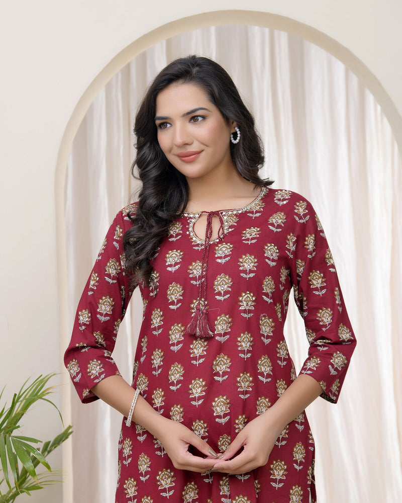 Vaasva Women Maroon Cotton printed Straight Kurti with pant (Set of 5 Pc)