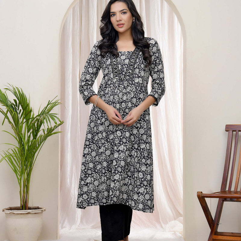 VaasvaBlack Floral Cotton printed gathered Kurti with pant (Set of 5 Pc)