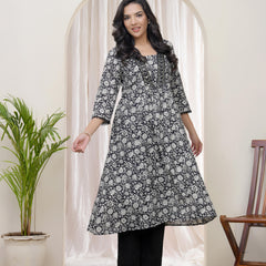 VaasvaBlack Floral Cotton printed gathered Kurti with pant (Set of 5 Pc)