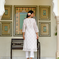 (Vaasva) Women White green linen kurta with cotton pant & dupatta (Set of 5pc)