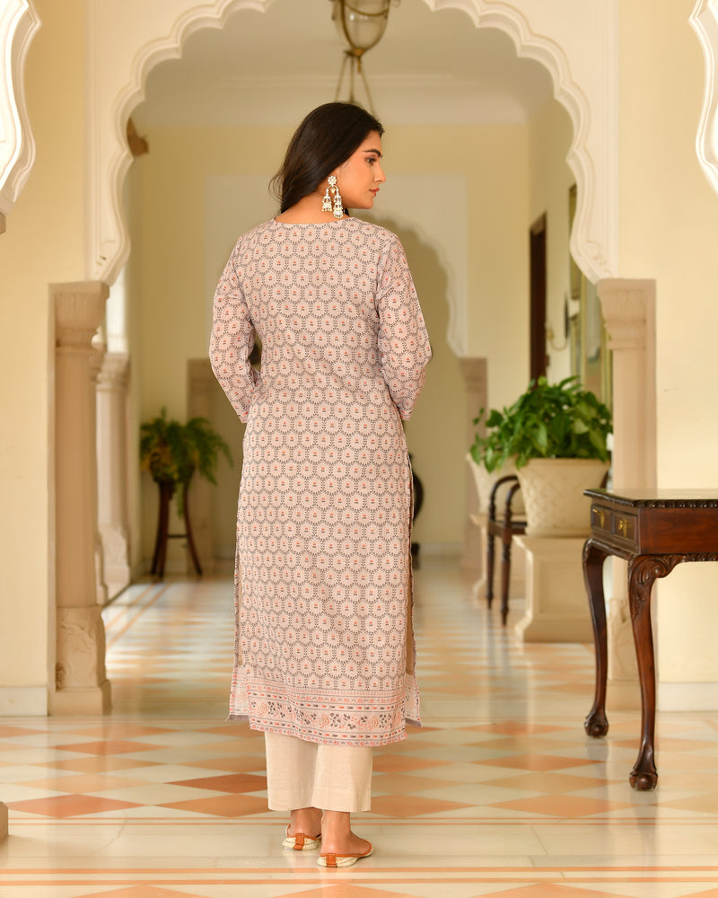 (Vaasva) Women green linen kurta with cotton pant & dupatta (Set of 5 Pc)