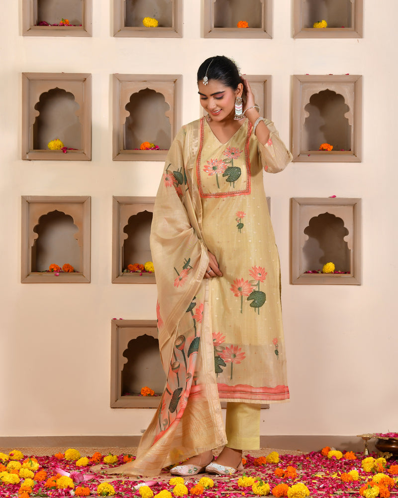 (Vaasva) Women pink  chanderi kurta with cotton pant & dupatta (Set of 5pc)