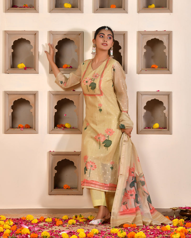 (Vaasva) Women pink  chanderi kurta with cotton pant & dupatta (Set of 5pc)