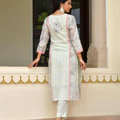 (Vaasva) Women pink linen kurta with cotton pant & dupatta (Set of 5pc)