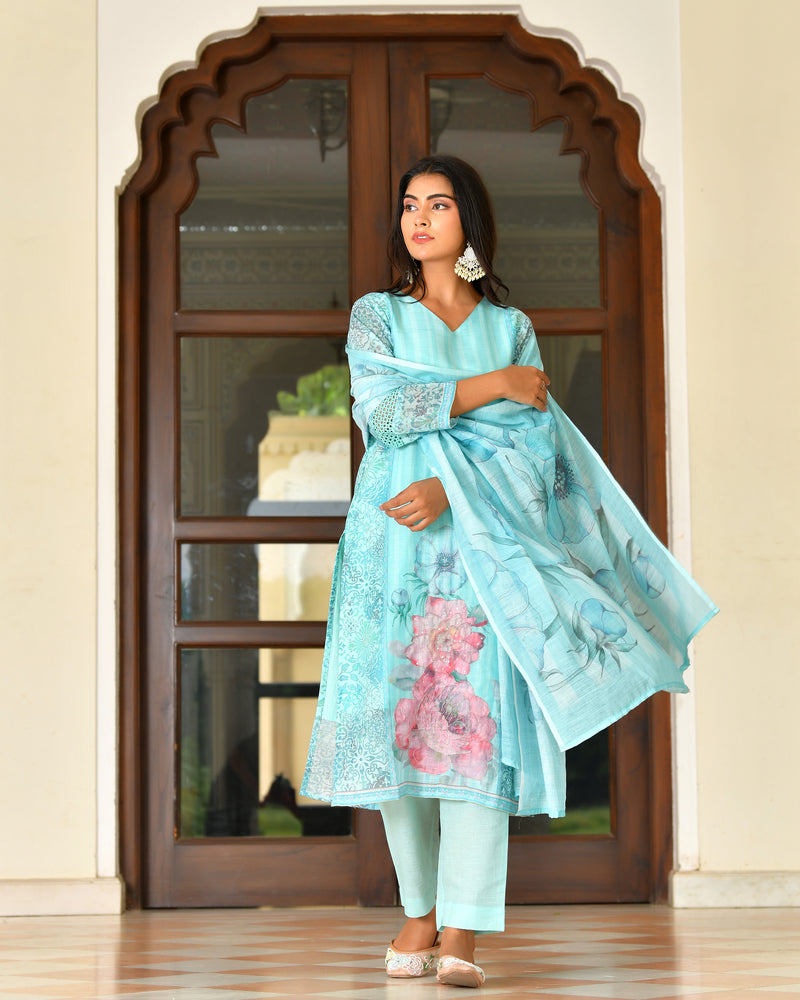 (Vaasva) Women Ivory linen kurta with cotton pant & dupatta (Set of 5pc)