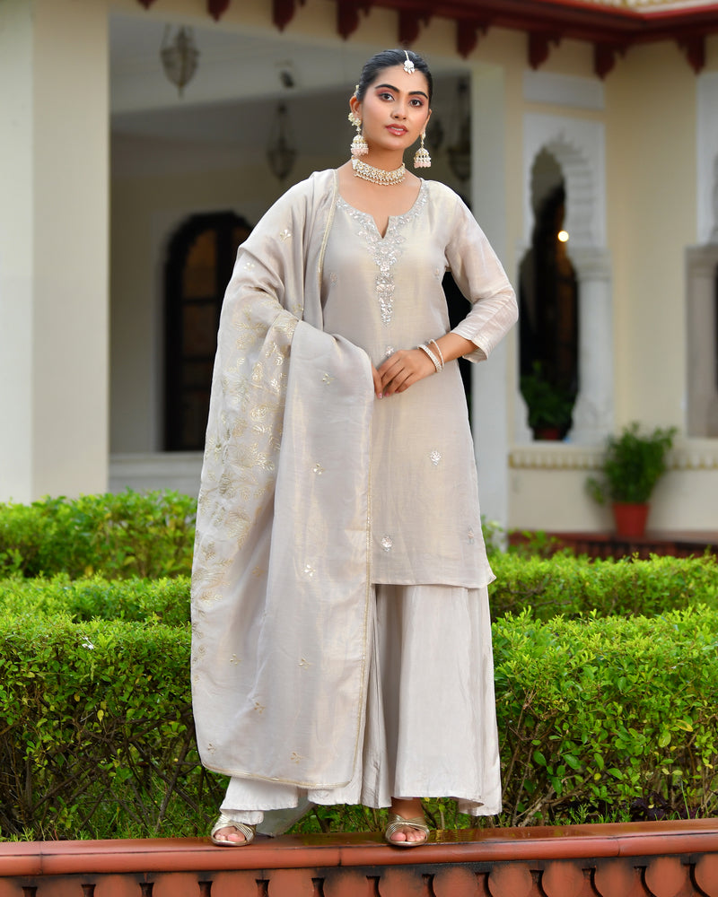 (Vaasva) Women Pink tissue shimmer kurta with Opada silk sharara pant & dupatta (Set of 5pc)