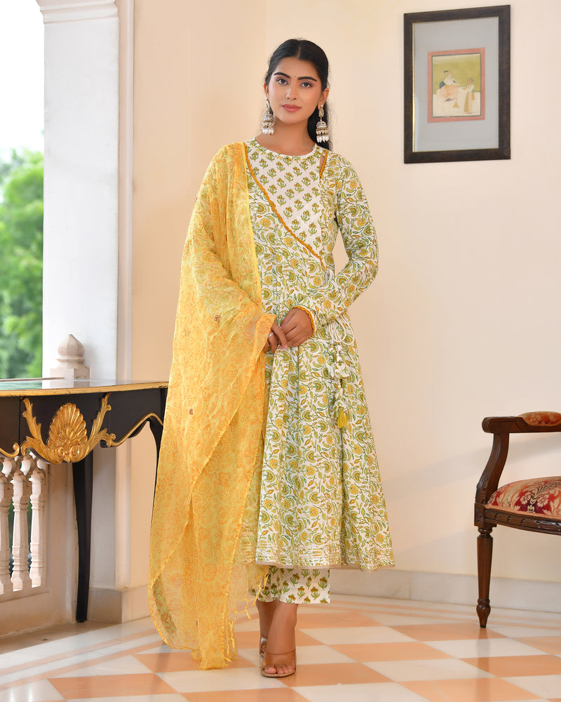 (Vaasva) Women green cotton anarkali suit with cotton pant & dupatta (Set of 5pc)