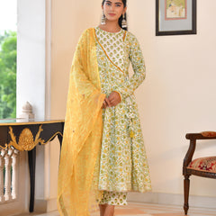 (Vaasva) Women green cotton anarkali suit with cotton pant & dupatta (Set of 5pc)