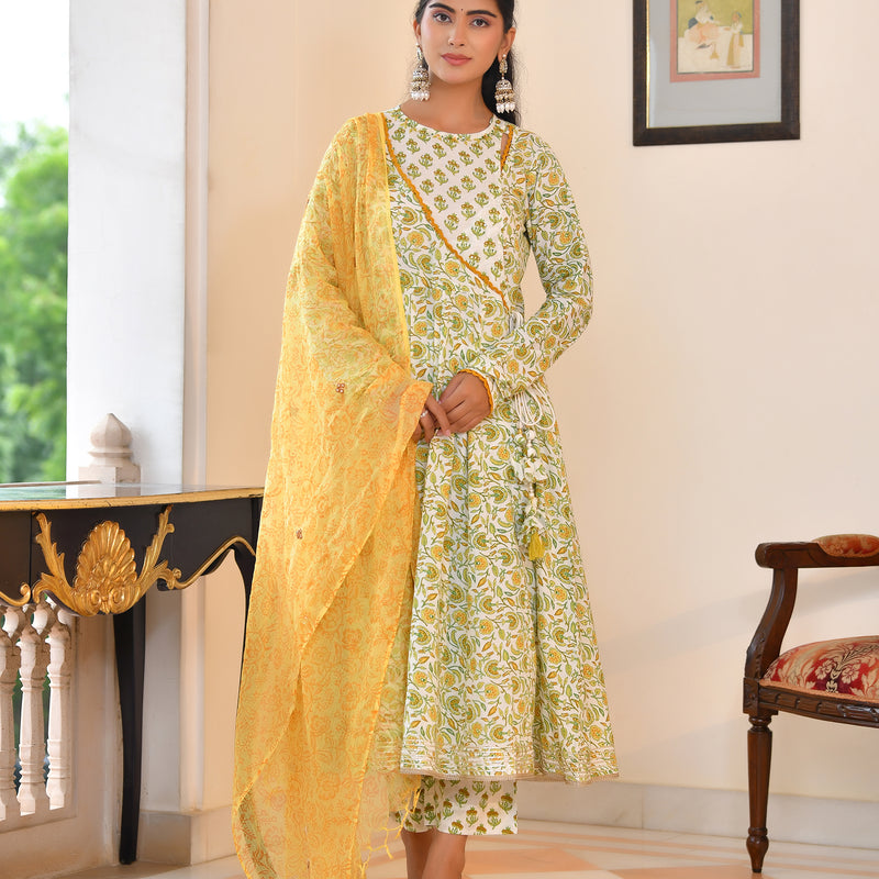(Vaasva) Women green cotton anarkali suit with cotton pant & dupatta (Set of 5pc)