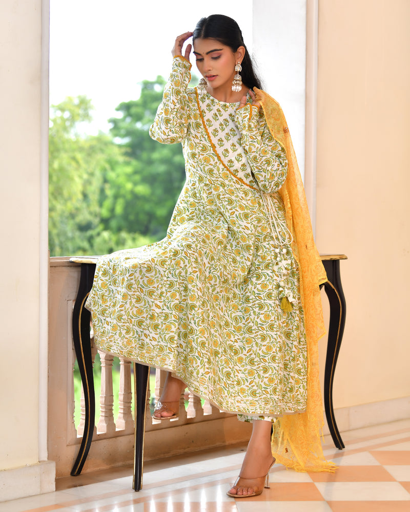 (Vaasva) Women green cotton anarkali suit with cotton pant & dupatta (Set of 5pc)