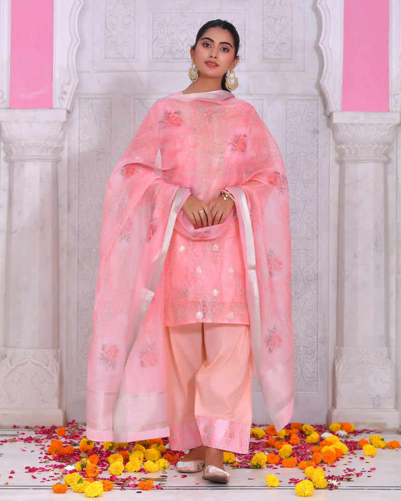 (Vaasva) Women blush chanderi kurta with farshi pant & dupatta (Set of 5pc)