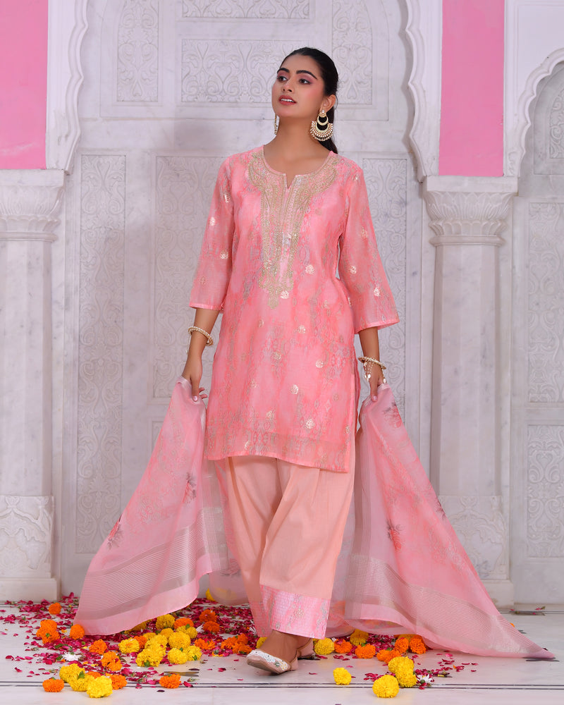 (Vaasva) Women blush chanderi kurta with farshi pant & dupatta (Set of 5pc)