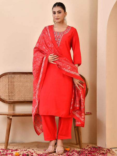 Chanderi Madder Solid Embroidered Kurta Pant And Printed Dupatta Set (Set of 5 Pc)