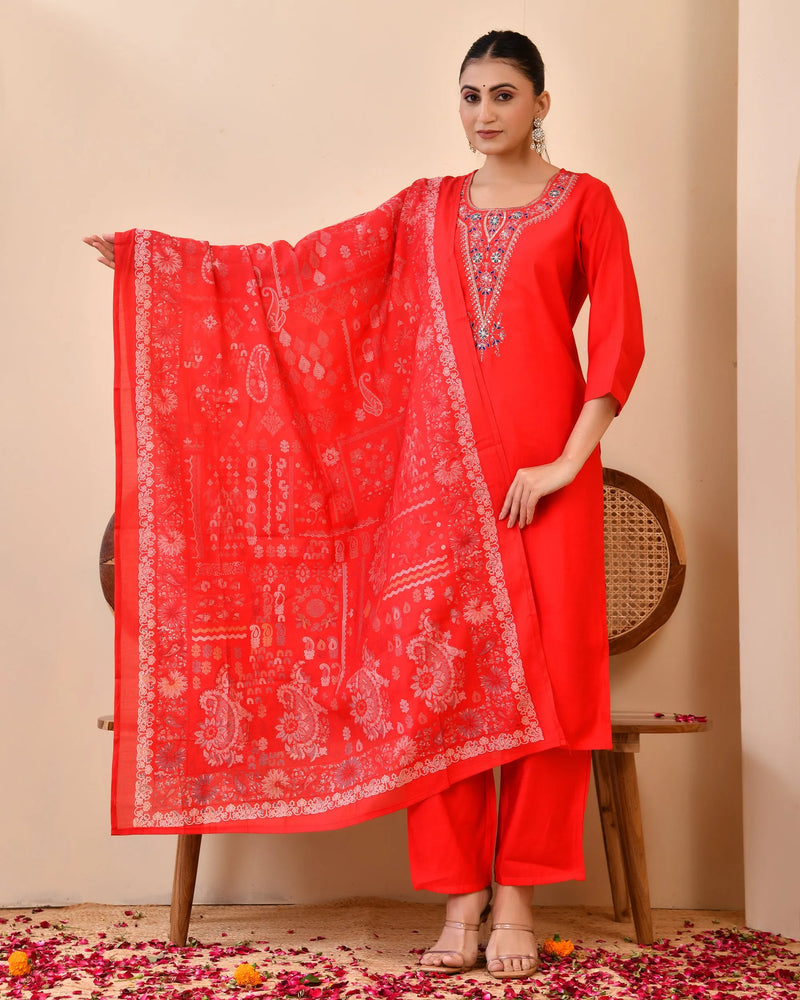 Chanderi Madder Solid Embroidered Kurta Pant And Printed Dupatta Set (Set of 5 Pc)