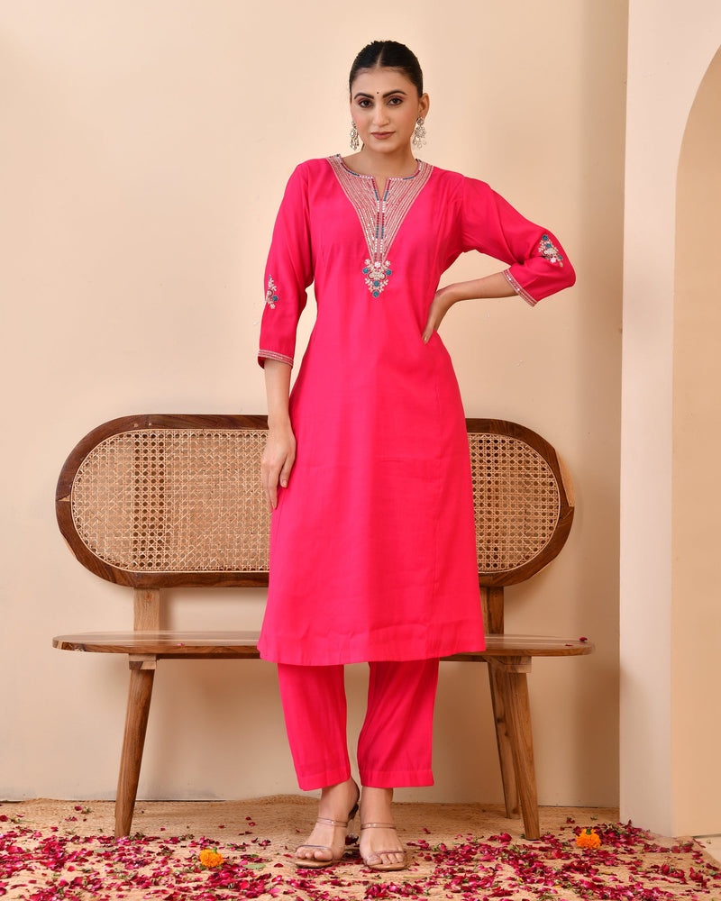 Chanderi Cherrry Red Solid Embroidered Kurta Pant Set (Set of 5 Pc)