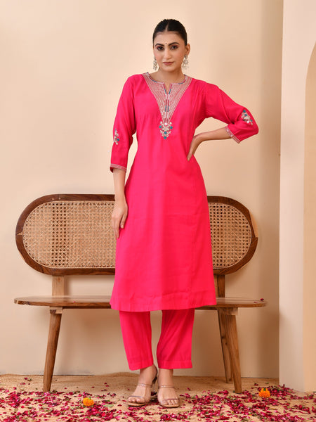 Chanderi Cherrry Red Solid Embroidered Kurta Pant Set (Set of 5 Pc)