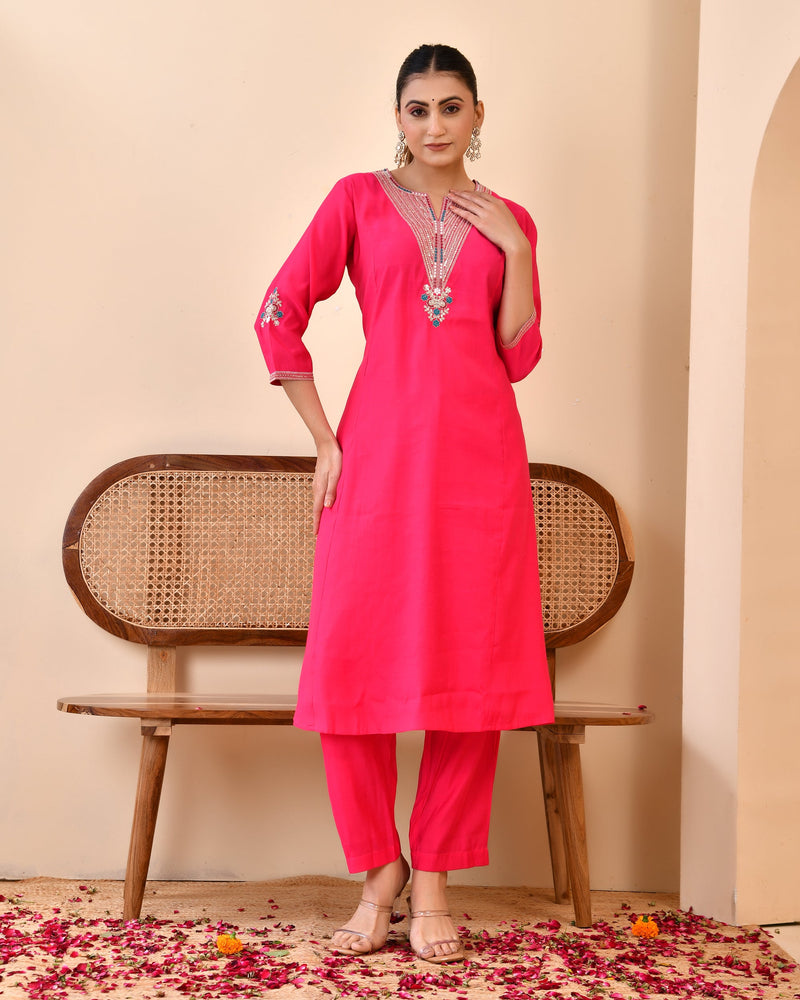 Chanderi Cherrry Red Solid Embroidered Kurta Pant Set (Set of 5 Pc)