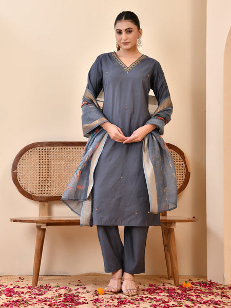 Chanderi Coral Solid Embroidered Kurta Pant Set With Printed Dupatta Set (Set of 5 Pc)