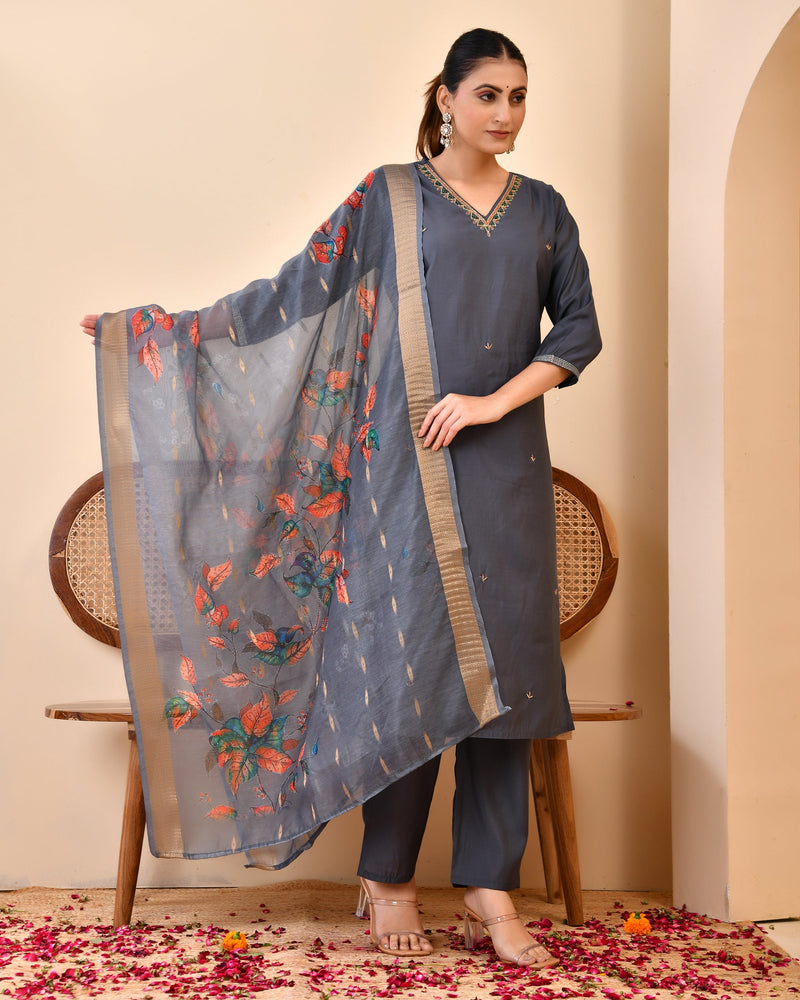 Chanderi Coral Solid Embroidered Kurta Pant Set With Printed Dupatta Set (Set of 5 Pc)