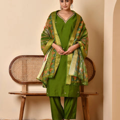 Chanderi Grass Green Solid Embroidered Kurta Pant Set With Printed Dupatta Set (Set of 5 Pc)