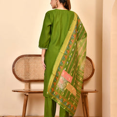 Chanderi Grass Green Solid Embroidered Kurta Pant Set With Printed Dupatta Set (Set of 5 Pc)