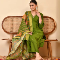 Chanderi Grass Green Solid Embroidered Kurta Pant Set With Printed Dupatta Set (Set of 5 Pc)