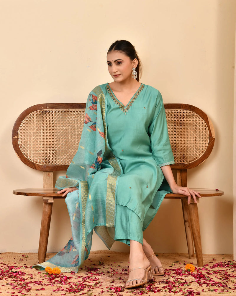 Chanderi V neck Hand Embroidered Aqua Solid  kurta Pant Set With Printed Dupatta Set (Set of 5 Pc)