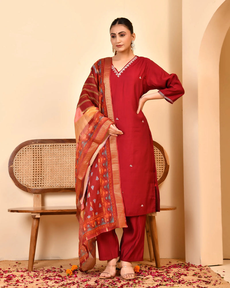 Chanderi V neck Hand Embroidered Maroon Solid  Kurta Pant Set With Printed Dupatta Set (Set of 5 Pc)