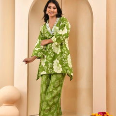 Green Floral Printed Mirror Embroidered Top With Printed Bell Bottom Pants (Set of 5 Pc)