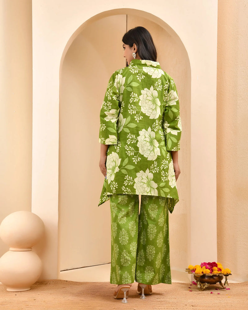 Green Floral Printed Mirror Embroidered Top With Printed Bell Bottom Pants (Set of 5 Pc)