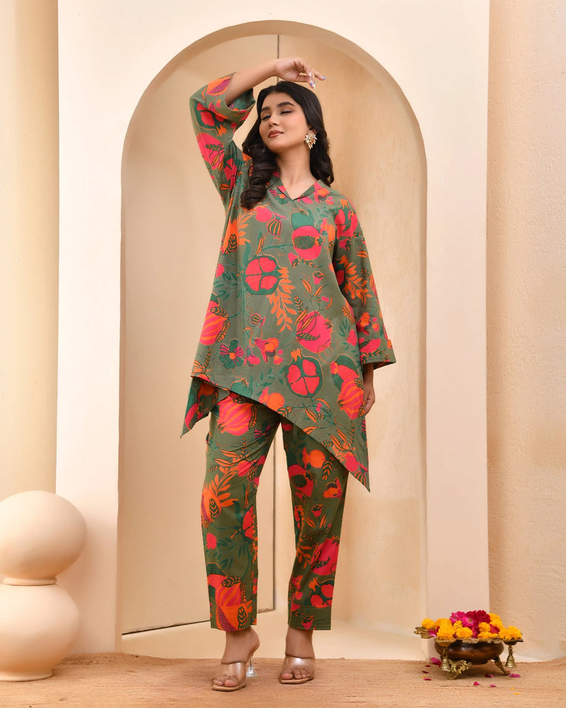 Henna Floral Printed Aline High Low Pattern Kurta With Solid Pants (Set of 5 Pc)