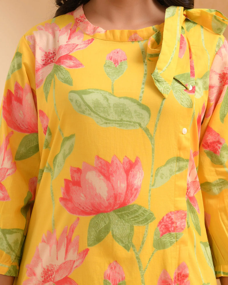 Yellow floral middie dress with shoulder tie-up and gathered panel (Set of 5 Pc)