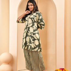 Green Floral Printed Aline Co-ord Set With Striped Printed Pants (Set of 5 Pc)