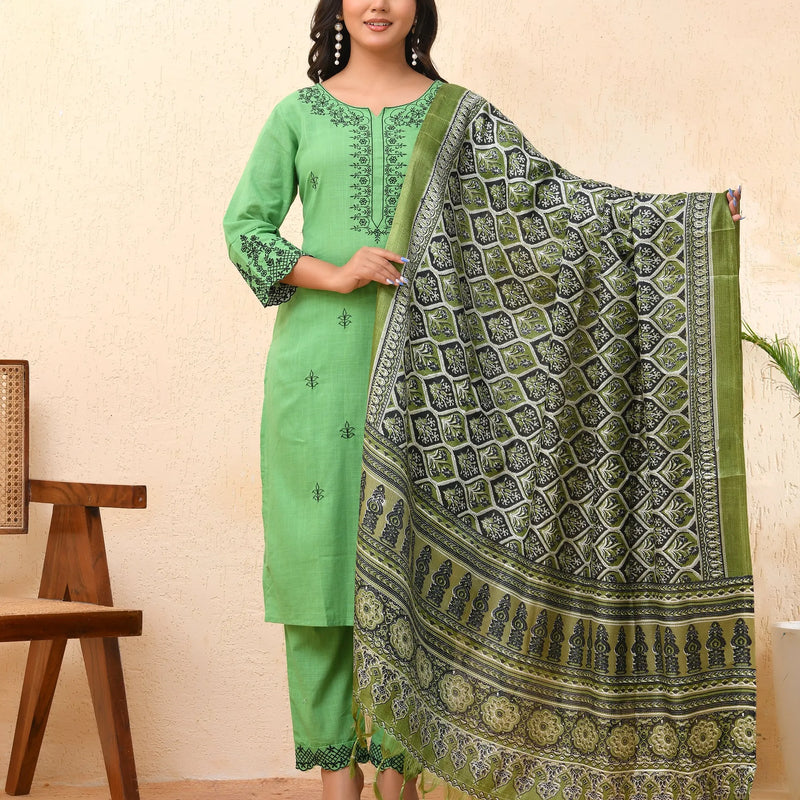 Pista Embroidered Kurta Set With Solid Pants & Printed Dupatta (Set of 5 Pc)