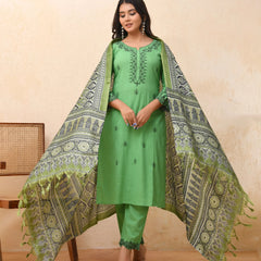Pista Embroidered Kurta Set With Solid Pants & Printed Dupatta (Set of 5 Pc)