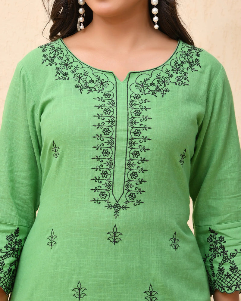 Pista Embroidered Kurta Set With Solid Pants & Printed Dupatta (Set of 5 Pc)