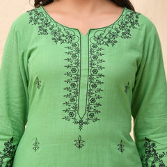 Pista Embroidered Kurta Set With Solid Pants & Printed Dupatta (Set of 5 Pc)