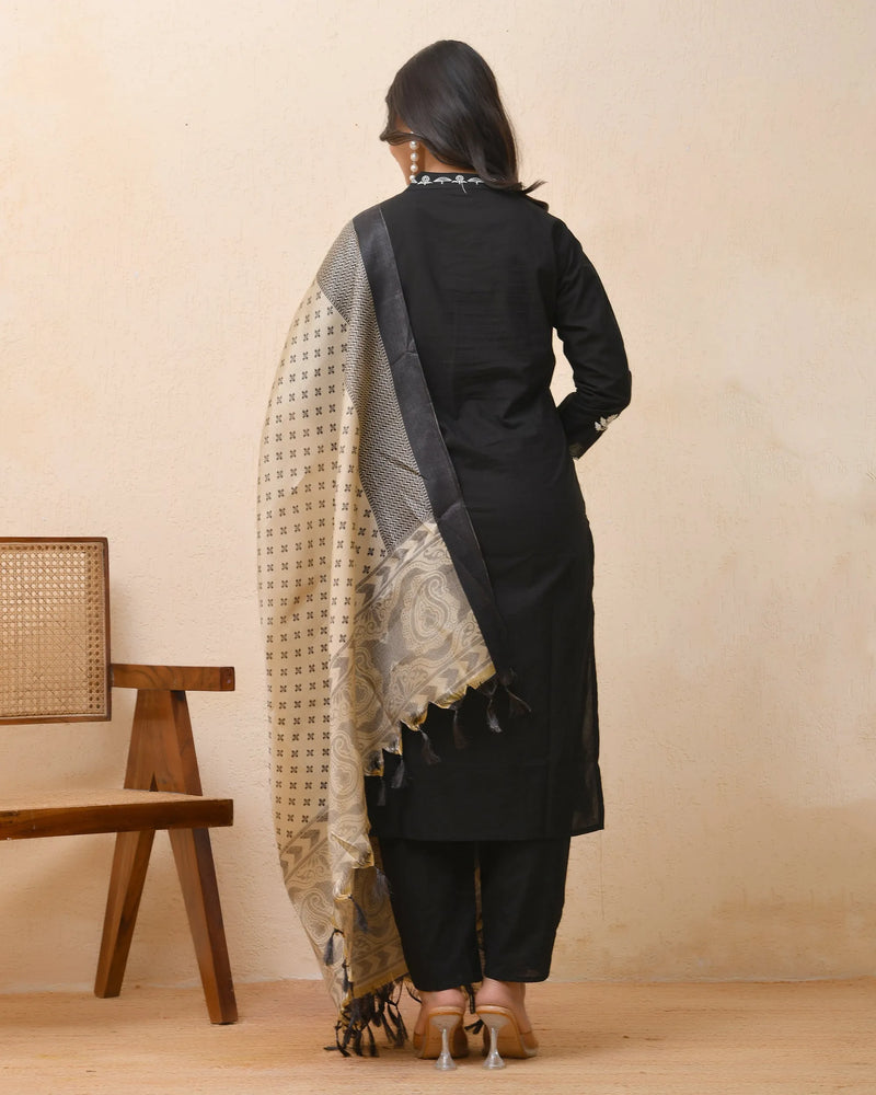 Black Embroidered Kurta Set With Solid Pants & Printed Dupatta (Set of 5 Pc)