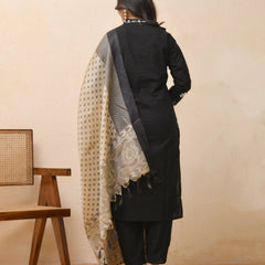 Black Embroidered Kurta Set With Solid Pants & Printed Dupatta (Set of 5 Pc)